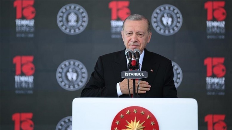 Cumhurbaşkanı Erdoğan'dan 15 Temmuz'a 'oyun' diyenlere cevap! 'Onları kıyamete kadar affetmeyeceğiz'