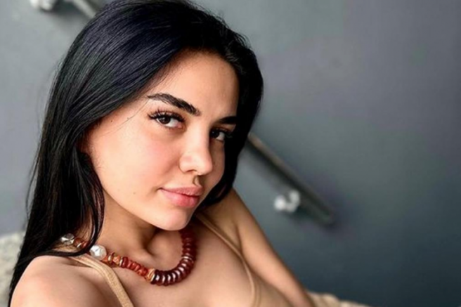 Ece Ronay'ın 'Çirkinler'i her şeyi itiraf etti!