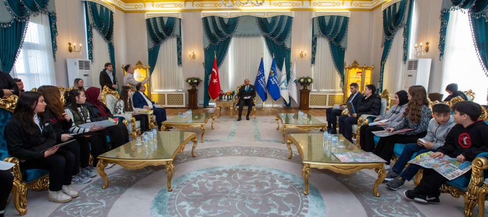 Filistin’de yaşananlar mısralara döküldü