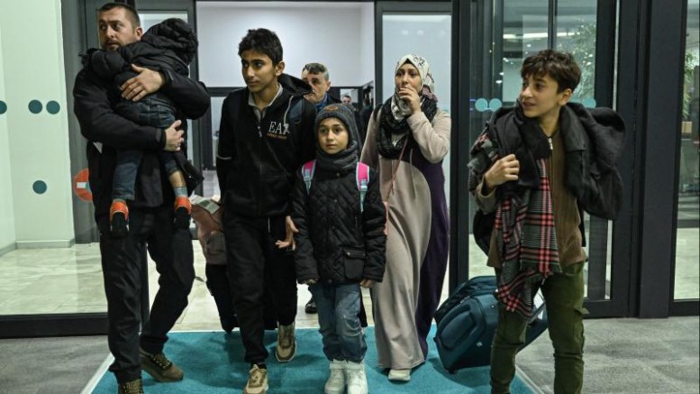 Gazze'den 68 Türk vatandaşı ve yakınları Mısır'a geçti
