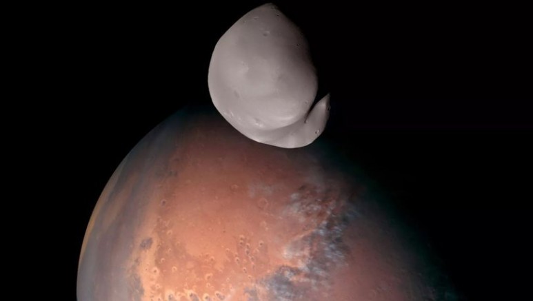Mars'ın uydusu Deimos'un görüntüleri paylaşıldı!
