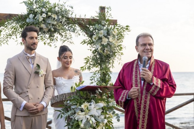 Melek Mosso Mersin'de dünyaevine girdi