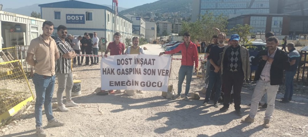 Paralarını alamayan işçiler greve başladı!