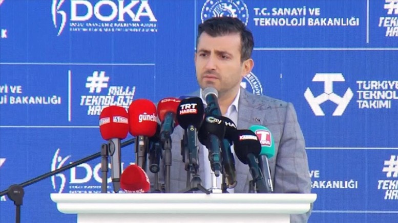 Selçuk Bayraktar: 20 senelik mücadelemizde kendi sınıfında dünyanın en iyileri olan SİHA'ları geliştirmeyi başardık